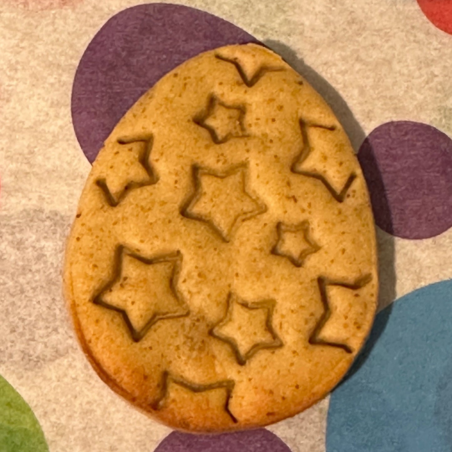 mini stamped easter egg with star detail