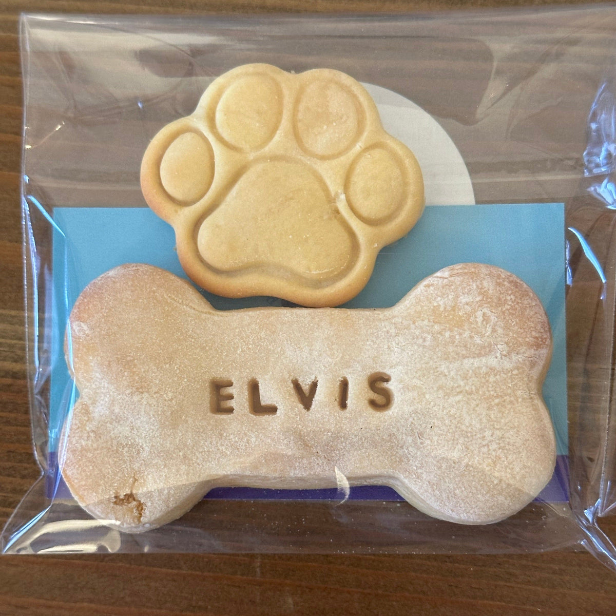 Personalised bone and paw dog biscuit gift set
